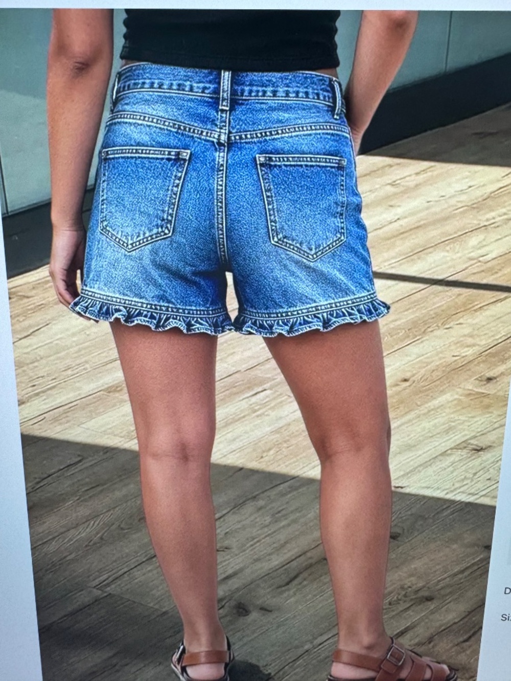 Flamingals Wash Ruffle Hem Mid Rise Denim Shorts Without Belt Large NWT - Picture 3 of 12